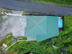 Tennis and/or squash facilities at Gite Manmans or nearby