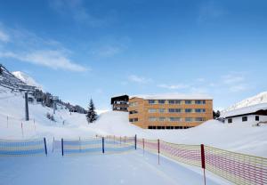 WarthsAp Apartmenthaus v zime