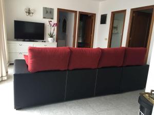 Telewizja i/lub zestaw kina domowego w obiekcie Casa playa el Torreon