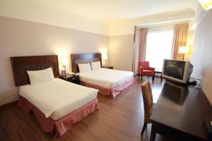 TV a/nebo společenská místnost v ubytování Grand Kampar Hotel
