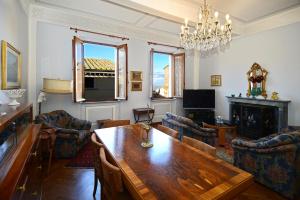 Istumisnurk majutusasutuses Residenza Savonarola Luxury Apartment