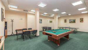Hotel Iceberg Bansko biliárdasztala