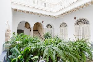 Photo de la galerie de l'établissement Apartamentos La Botanica, Cadiz, à Cadix