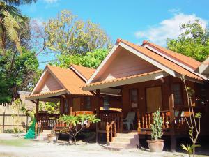 Gallery image of Coco Beach Bungalows in Ko Lipe
