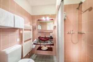 Koupelna v ubytování Albergo Ristorante La Palma