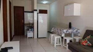 A kitchen or kitchenette at Brava Guest House Búzios