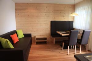 TV a/nebo společenská místnost v ubytování Appartements Mutschlechner