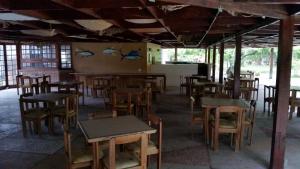 Restaurace v ubytování Flat Condominio Gaivotas Alcobaça BA a 100 metros do mar