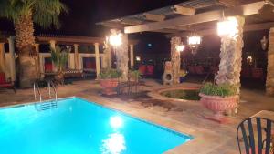 Bazén v ubytování Tuscan Springs Hotel & Spa nebo v jeho okolí