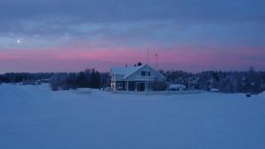 Miekojärvi Resort v zimě