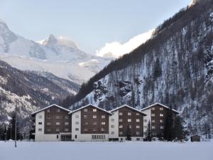 Nespecifikovaný výhled na hory nebo výhled na hory při pohledu z apartmánu + 21 fotografií