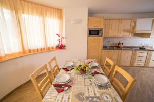 Kuchyň nebo kuchyňský kout v ubytování Hotel Melchiori