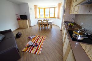 Kuchyň nebo kuchyňský kout v ubytování Hotel Melchiori