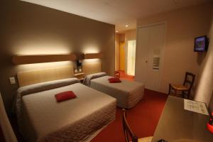 Fotografie z fotogalerie ubytování Logis Hotel L'ange Couronne v destinaci Belleville-sur-Saone