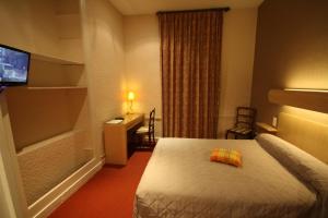 Fotografie z fotogalerie ubytování Logis Hotel L'ange Couronne v destinaci Belleville-sur-Saone