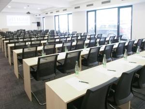 Οι επιχειρηματικές εγκαταστάσεις ή/και οι αίθουσες συνεδριάσεων στο eFi Palace Hotel