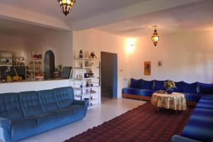 Area tempat duduk di Le jardin d'habiba