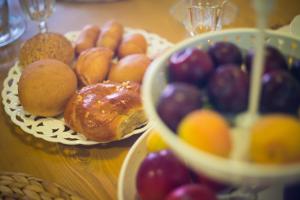 Jedlo v ubytovaní bed & breakfast alebo blízkom okolí