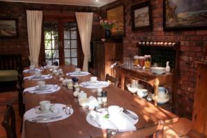 Gallery image of Le Petit Vignoble in Cape Town