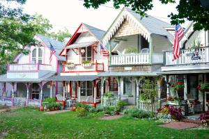 Gallery image of Pequot Hotel in Oak Bluffs