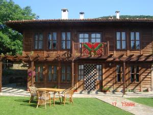Κήπος έξω από το Kenara Guest House +25 φωτογραφίες