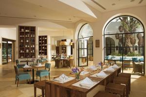 Zona de estar de Secrets Akumal Riviera Maya - Adults Only
