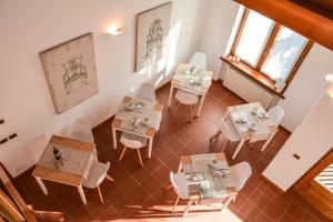 En restaurant eller et andet spisested på Villa degli Olivi Relais