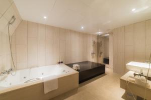 Koupelna v ubytování Reborn Suwon Silkroad Hotel + 23 fotografií