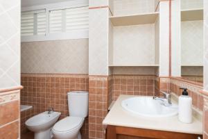 Kúpeľňa v ubytovaní Apartamentos Marta PLAYA