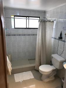 Koupelna v ubytování Condominio Bahia Inglesa + 37 fotografií