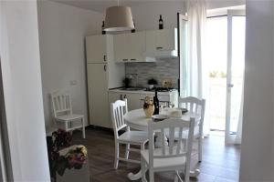 Kuchyň nebo kuchyňský kout v ubytování Don Peppe B&B