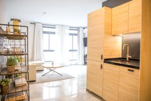 A kitchen or kitchenette at Beach & Center Premiun