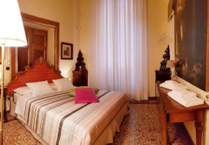 Gallery image of Gran Suite Piazza Maggiore - T&T communications in Bologna