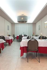 En restaurant eller et andet spisested på Hotel Fornos