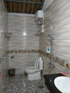Phòng tắm tại Tam Coc Palm House