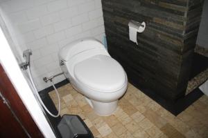 Koupelna v ubytování De Puspa Residence Seminyak