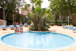 A piscina em ou perto de HSM Atlantic Park