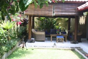 Zahrada ubytování De Puspa Residence Seminyak