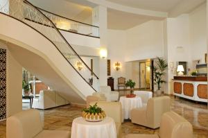 Гостиная зона в Hotel Palace
