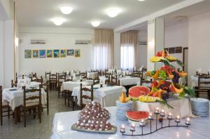 Gallery image of Hotel Confort in Cattolica