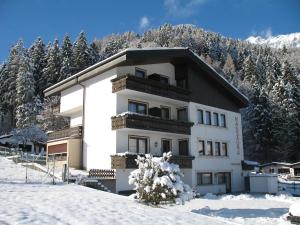 Haus Mansaura v zime