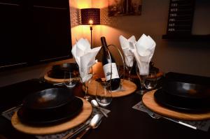Nápoje v ubytování Le Duplex de la Raveline 48A + 7 fotografií