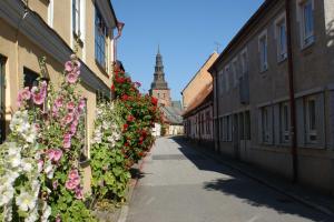 Byggnaden som campingen ligger i