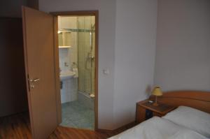 Koupelna v ubytování Hotel Neuzeit