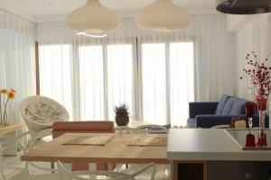 Posedenie v ubytovaní Pinehouse King Suite
