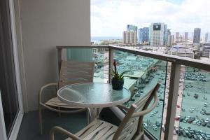 Balkón nebo terasa v ubytování LSI Resorts at Ala Moana