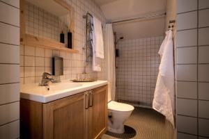 Ванная комната в Hotell Granen +37 фотографий