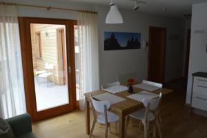 Posedenie v ubytovaní Apartments Bachmann