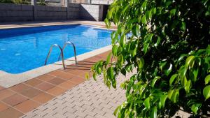 Basen w obiekcie Hotel Torres Touriño lub w pobliżu