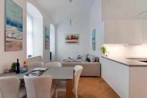 Una cocina o cocineta en Homestay Sisi